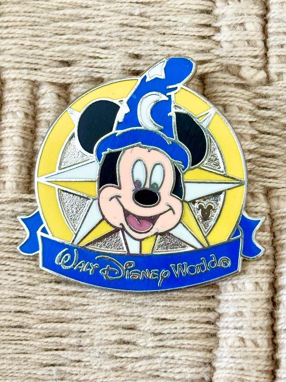 DISNEY 2012 Walt Disney World Sorcerer Mickey Hidden Mickey Compass Pin